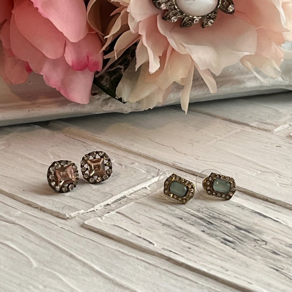 Pale Pink & Light green post pierced earrings -2 prs.
